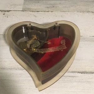 Sankyo Japan plastic heart shaped music box jewelry box trinket box vintage